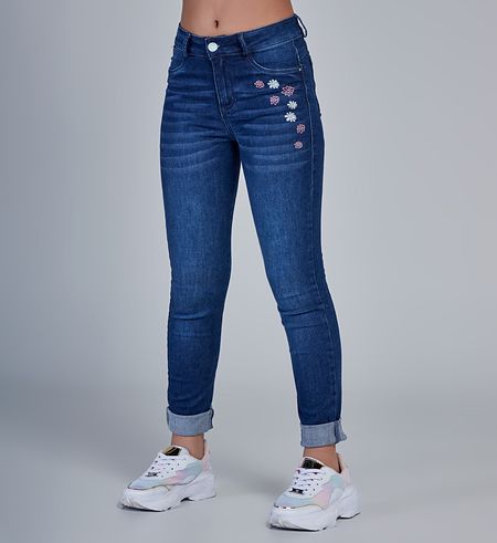 Jeans de moda para niñas y adolescentes | Yoyo Jeans