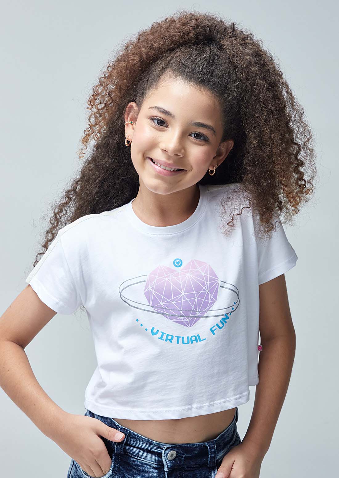Camiseta manga corta para niñas con hiladilla en hombros y mangas