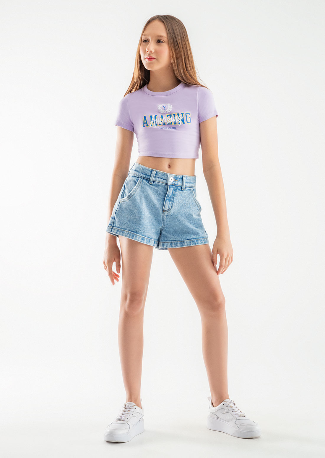 Short lavado claro y tiro medio para niñas