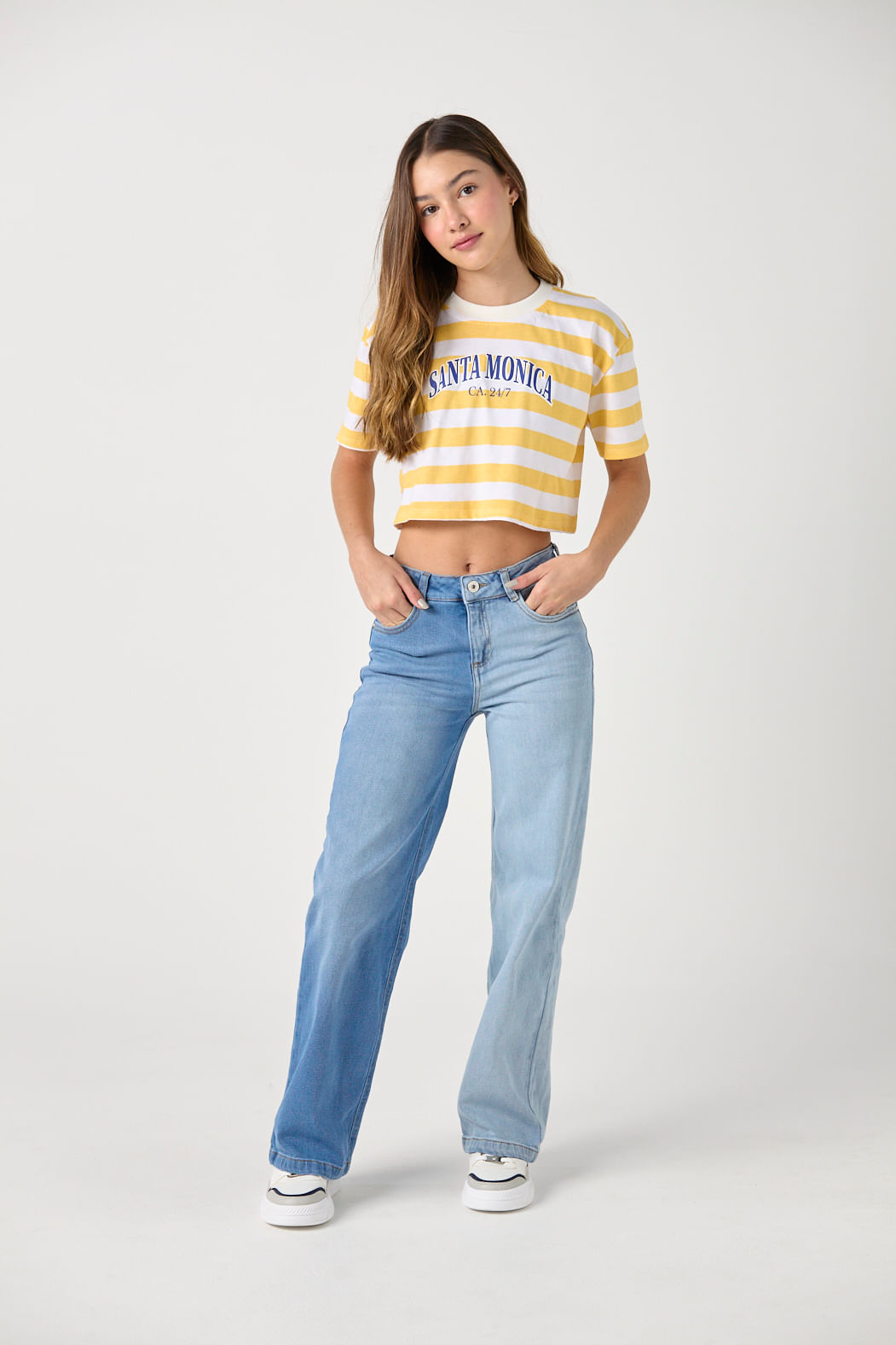 Jean retromom claro bicolor y tiro alto para adolescentes
