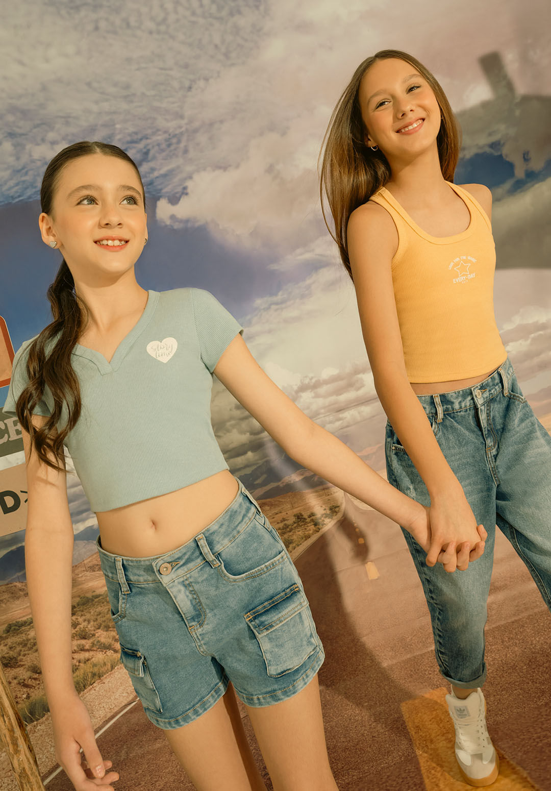 Camiseta azul turquesa estampada para niñas