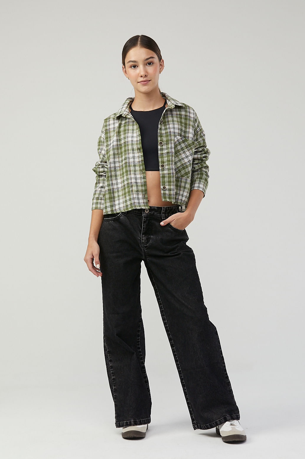 Jean retromom negro con bota amplia para adolescentes