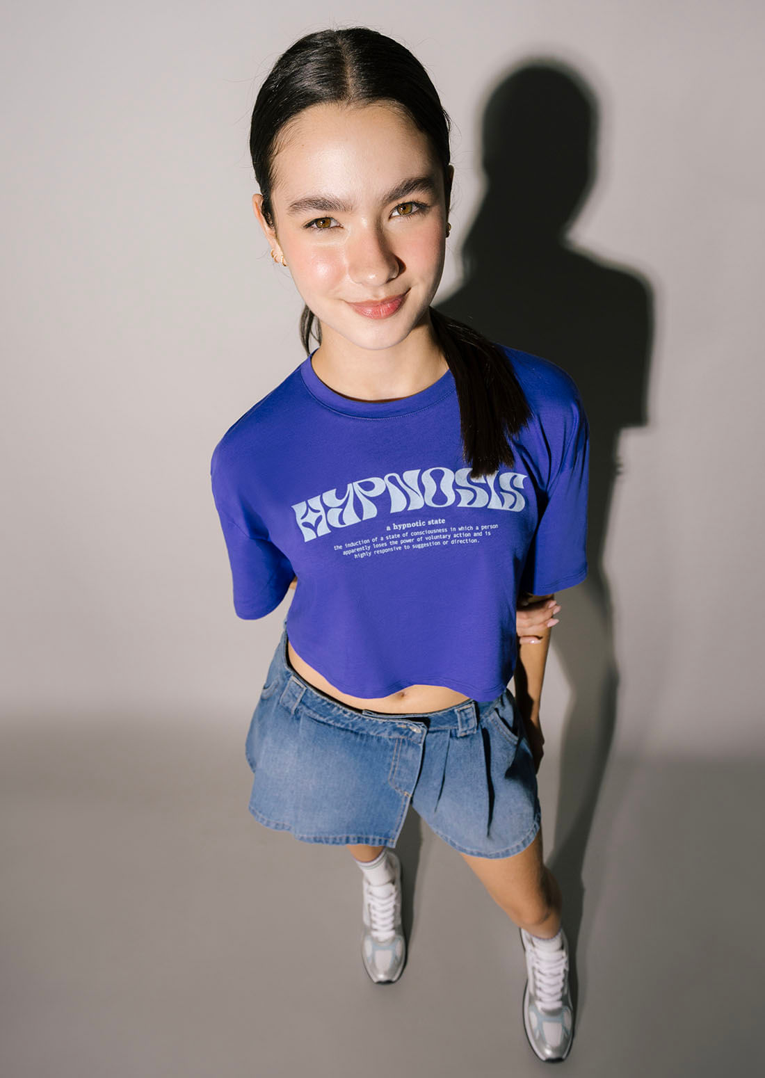 Camiseta oversize morado oscuro con estampado para adolescentes