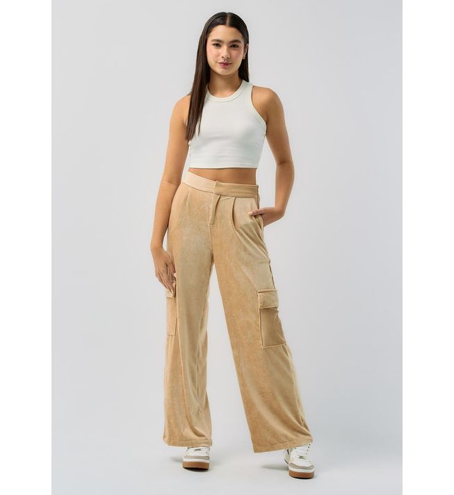 Pantalón arena con bota ancha para jóvenes