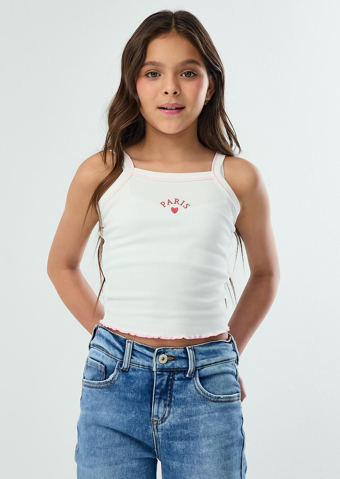 Camiseta marfil con costura en contraste para niñas
