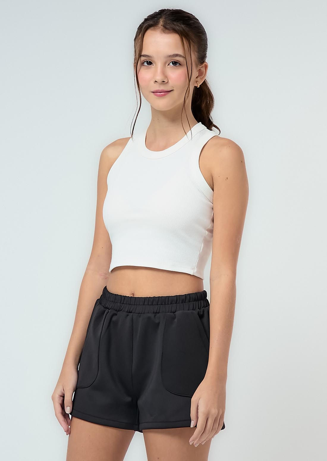 Camiseta marfil, manga sisa y fondo entero para jóvenes